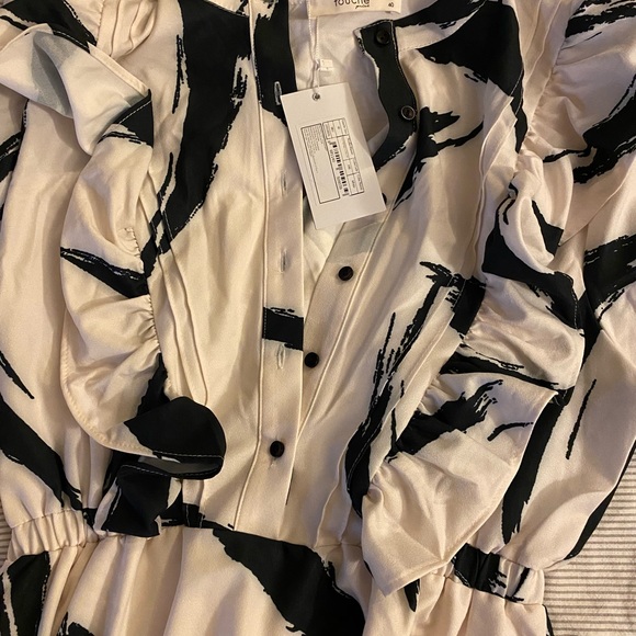 Long sleeve maxi dress BNWT - Picture 6 of 8